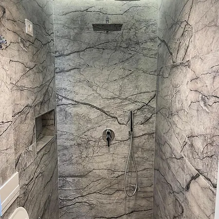 Stone Bazaar